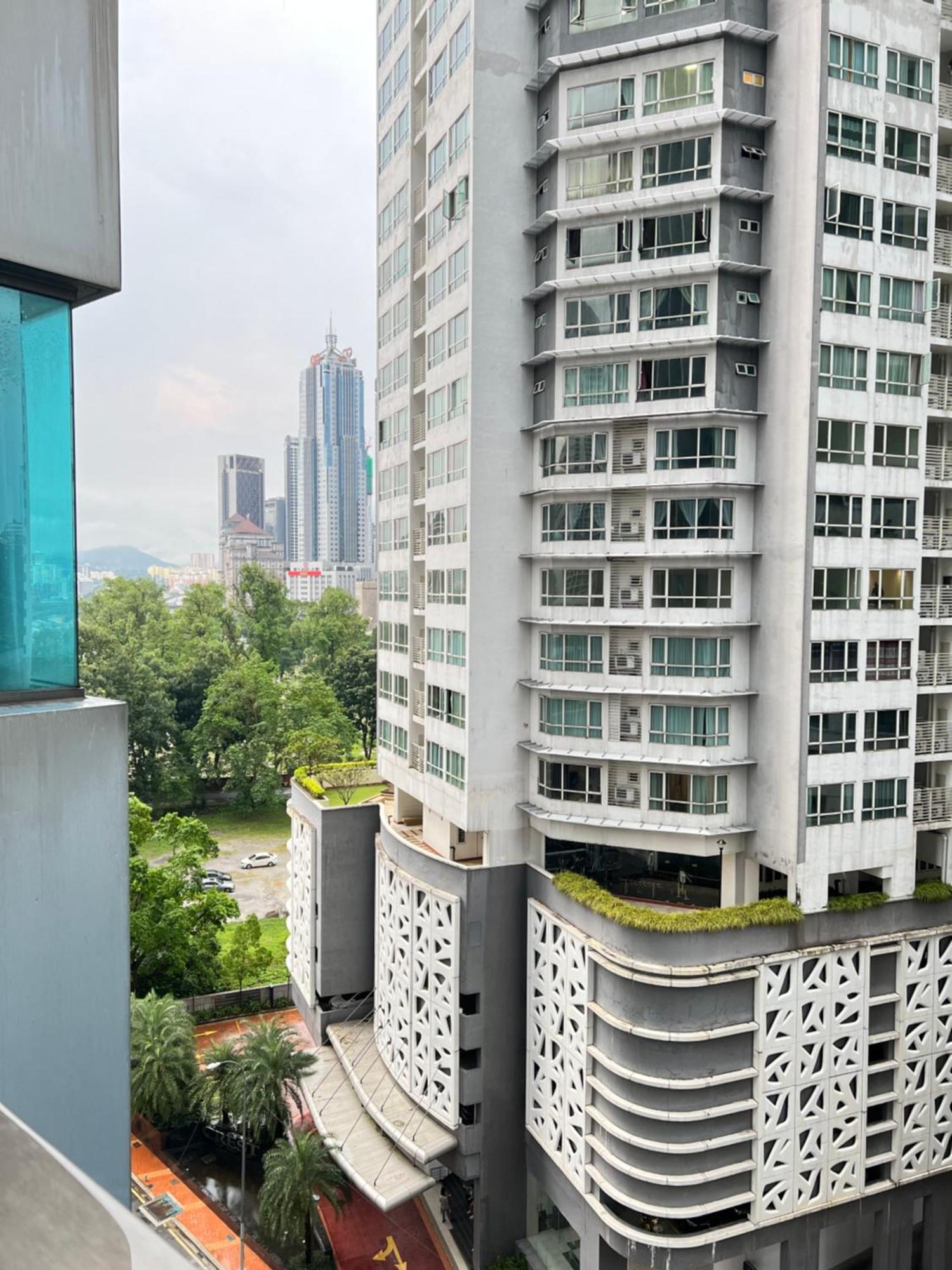 Summer Near Klcc Apartment